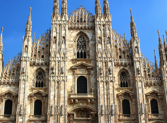 Milan🇮🇹 17 Feb – 21 Feb